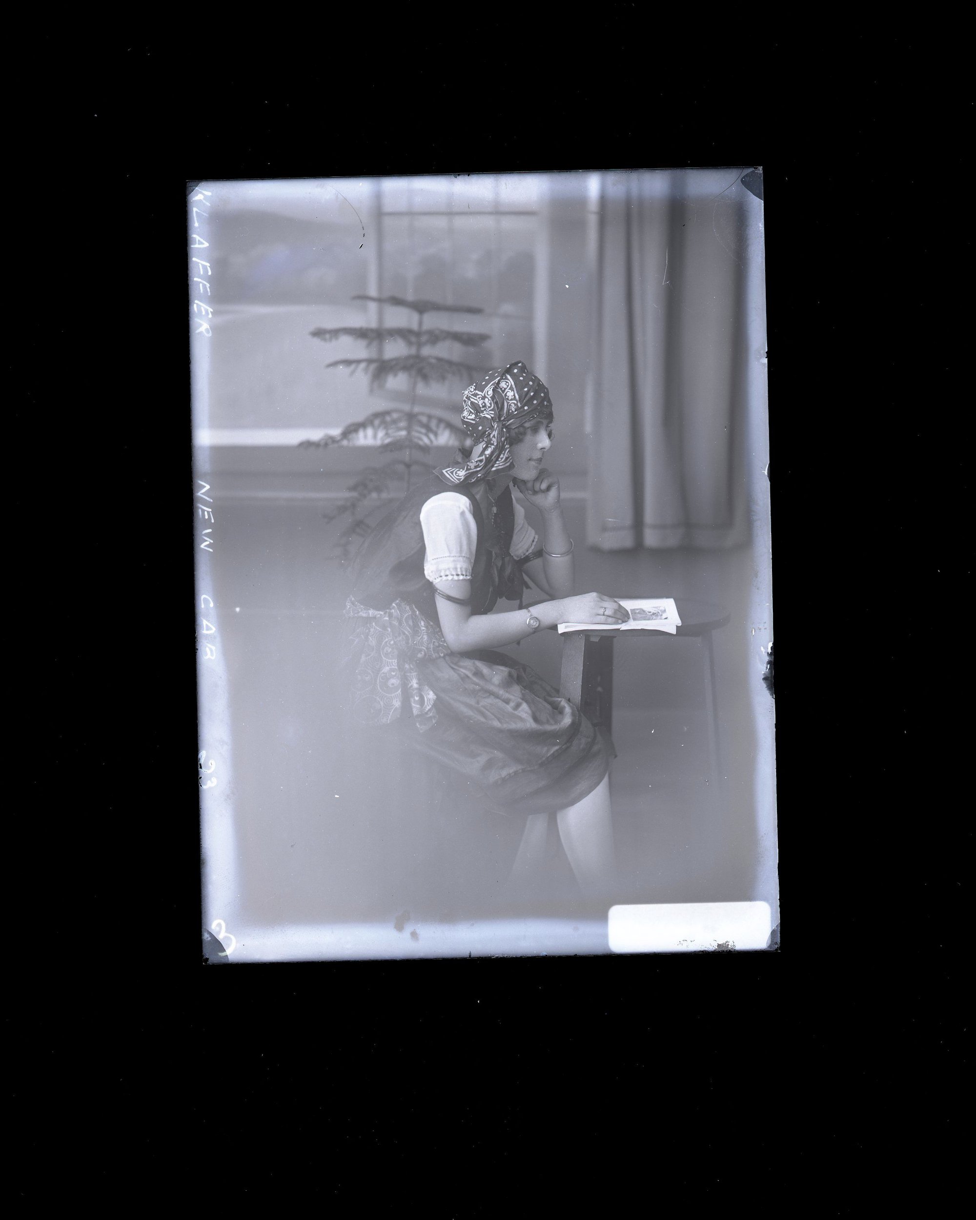Woman - Klaffer