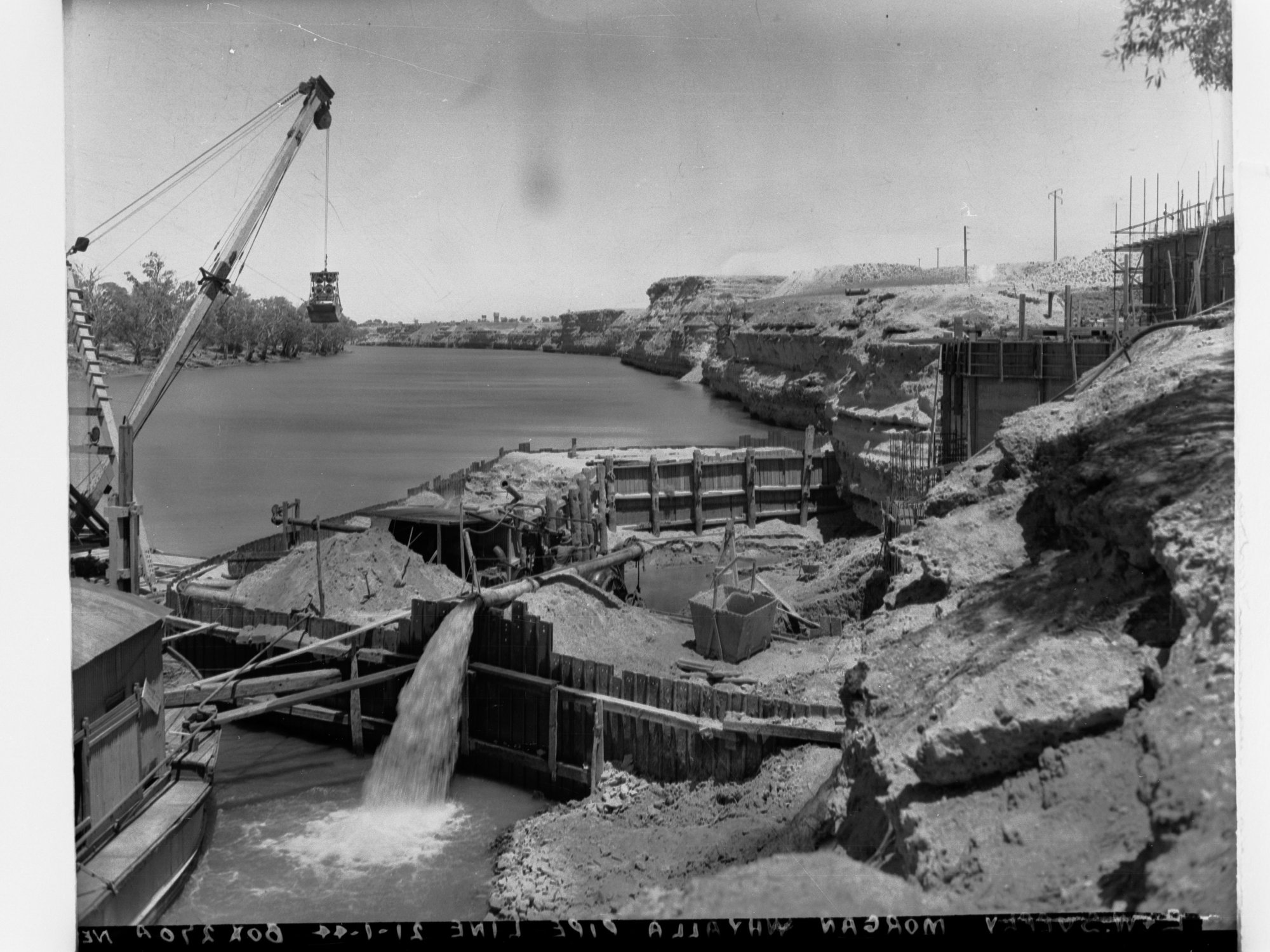 Constructing pumping station at Morgan for the Morgan-Whyalla Pipeline