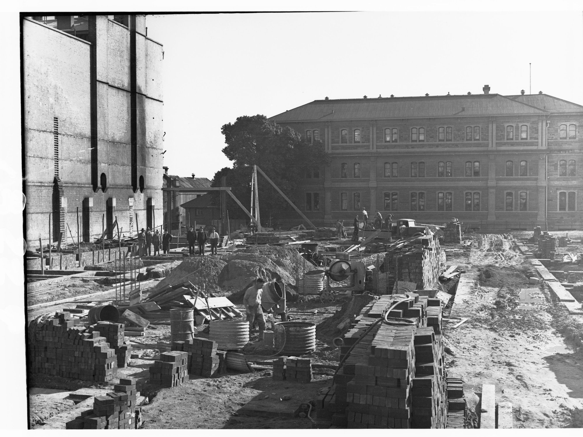 Old Legislative Council Building, western side