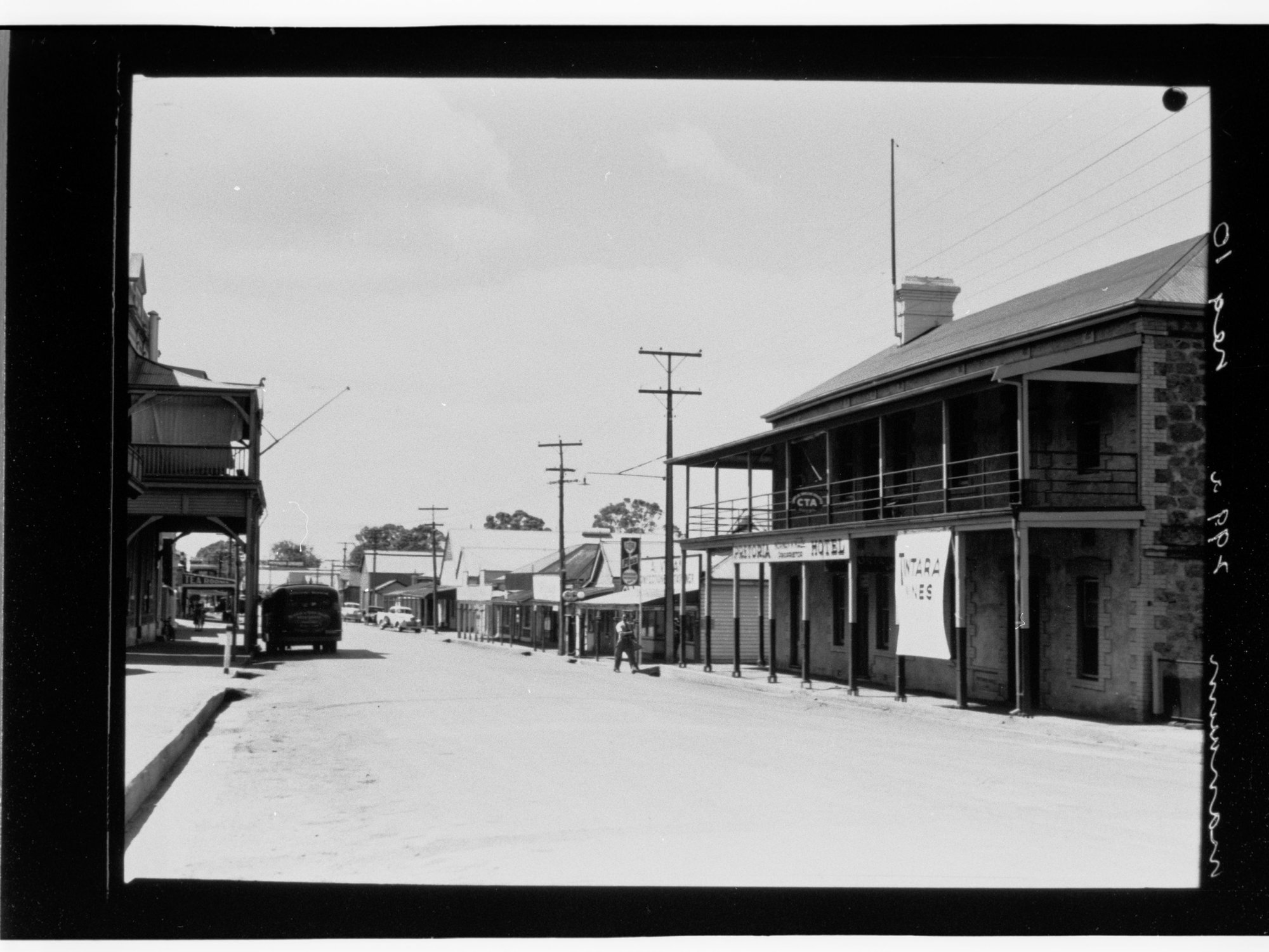 Mannum - main street