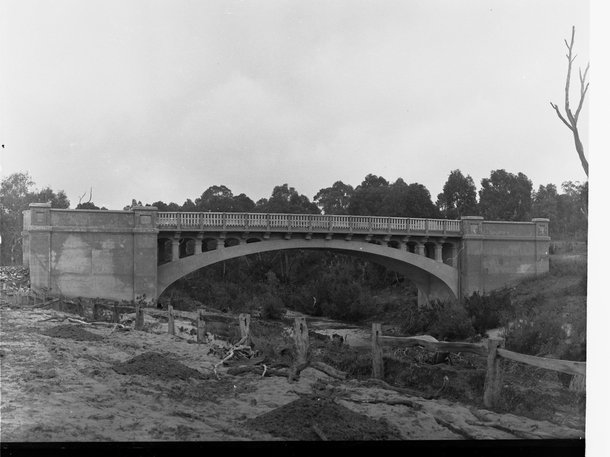 Reinforced Concrete Bridge over the River Torrens, on the new Torrens Gorge Main Road
