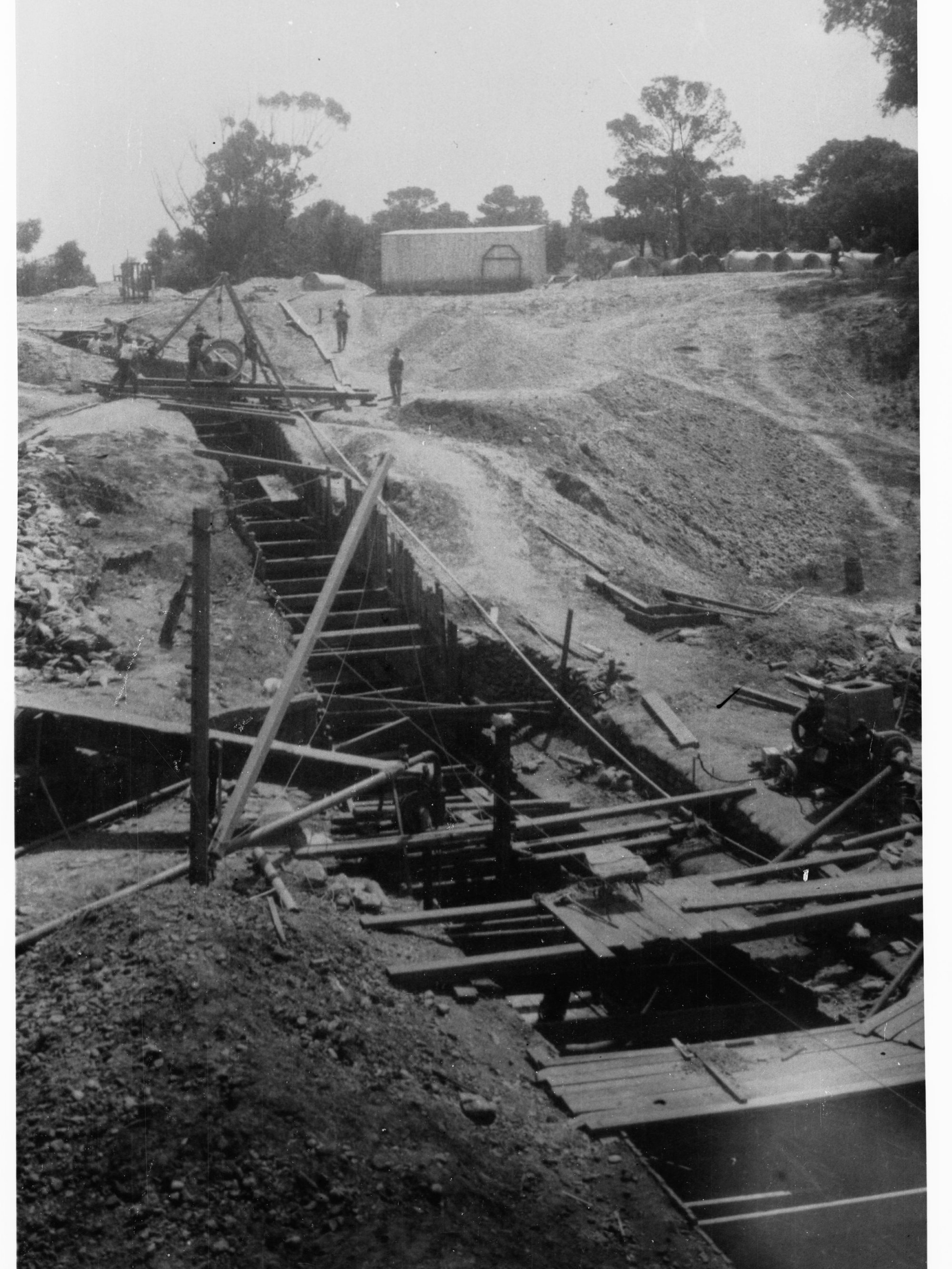 Glenelg Sewers - Men Working