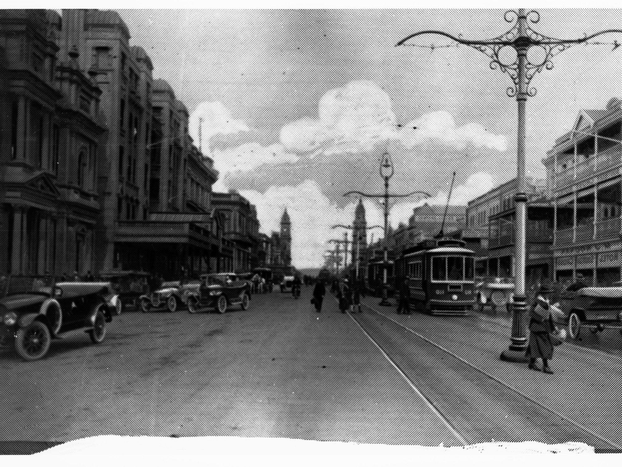 King William Street looking south