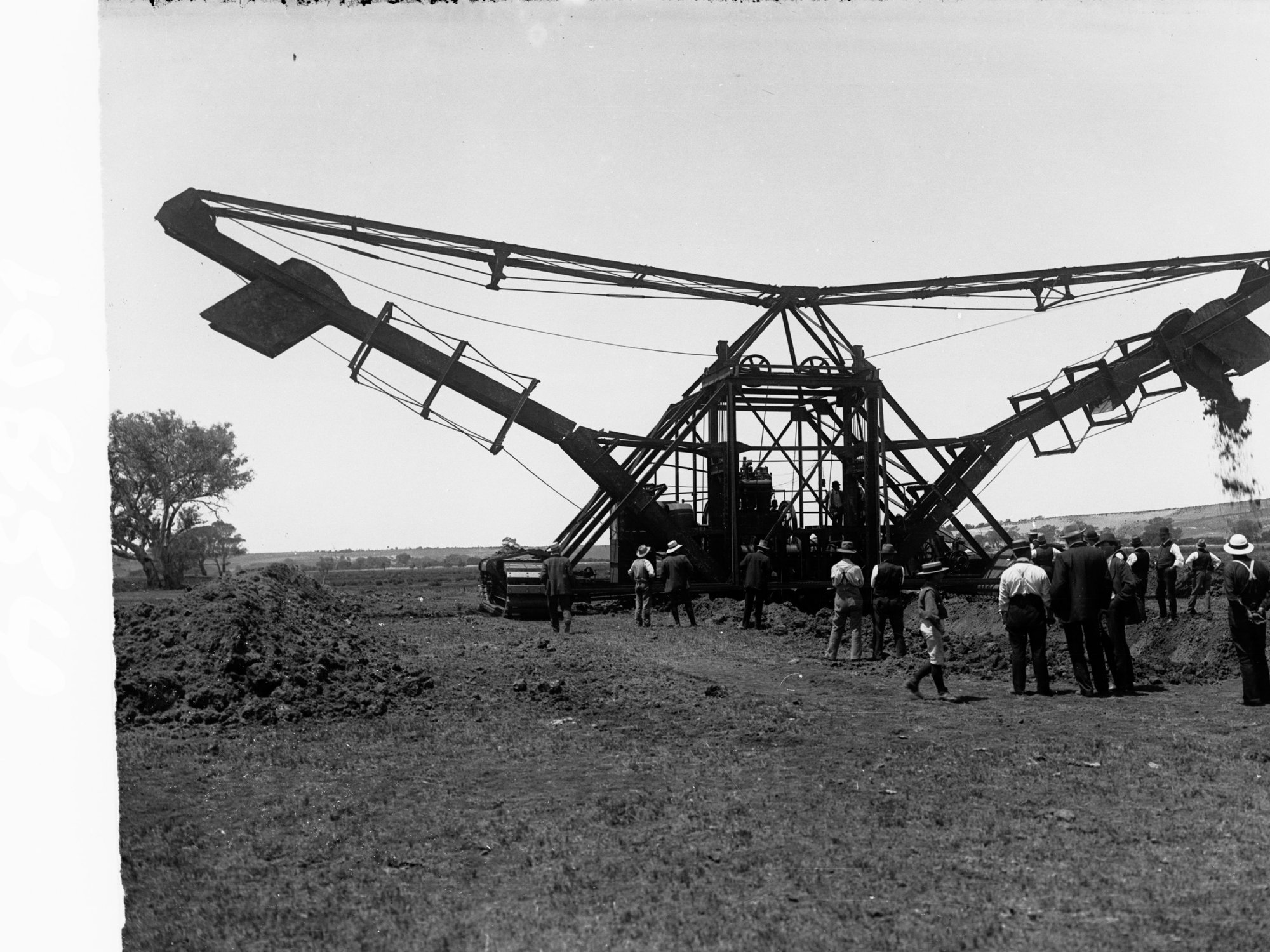 Excavator at Mypolonga