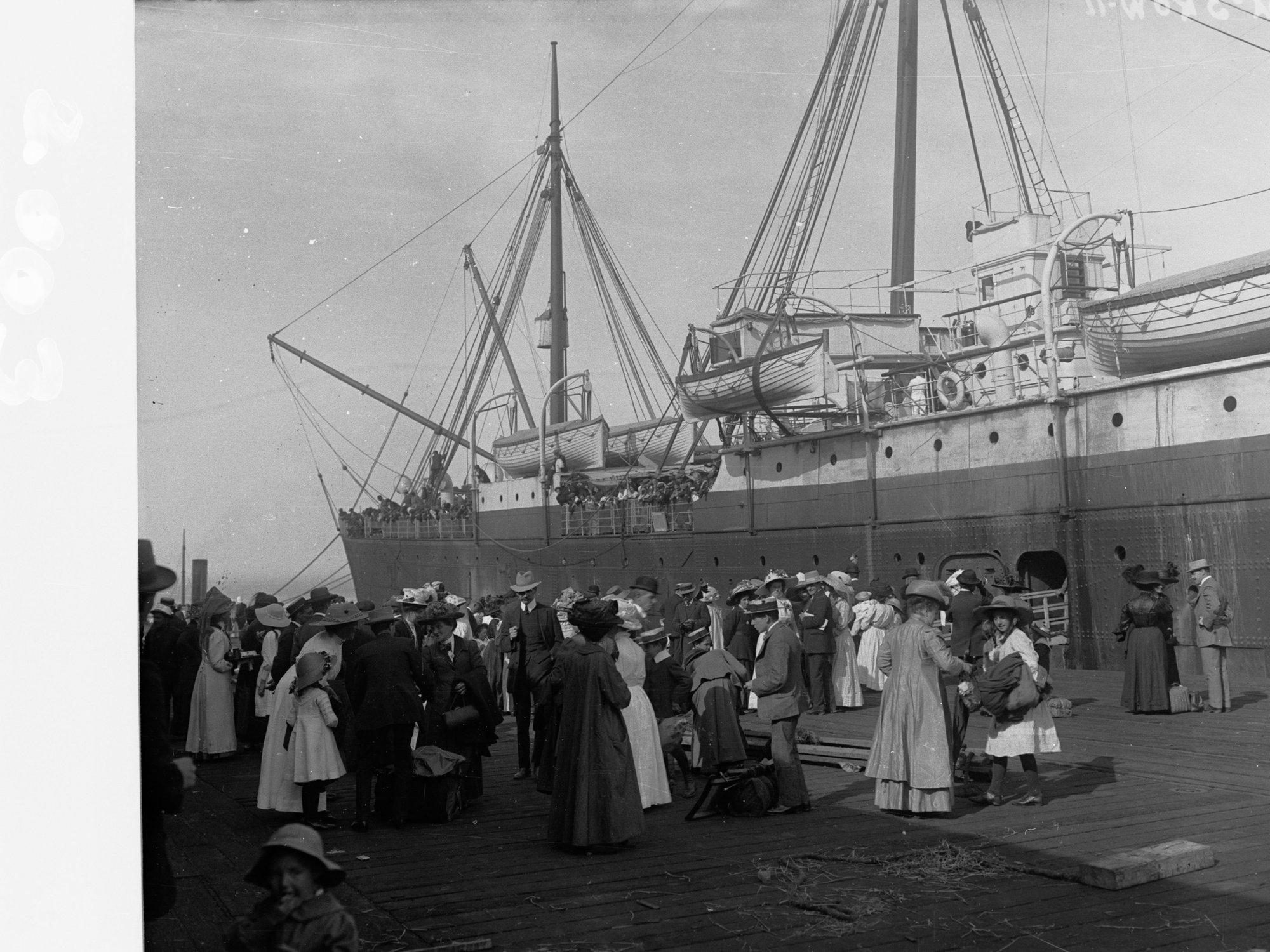 Passengers and ocean steamer, Port Adelaide c1902