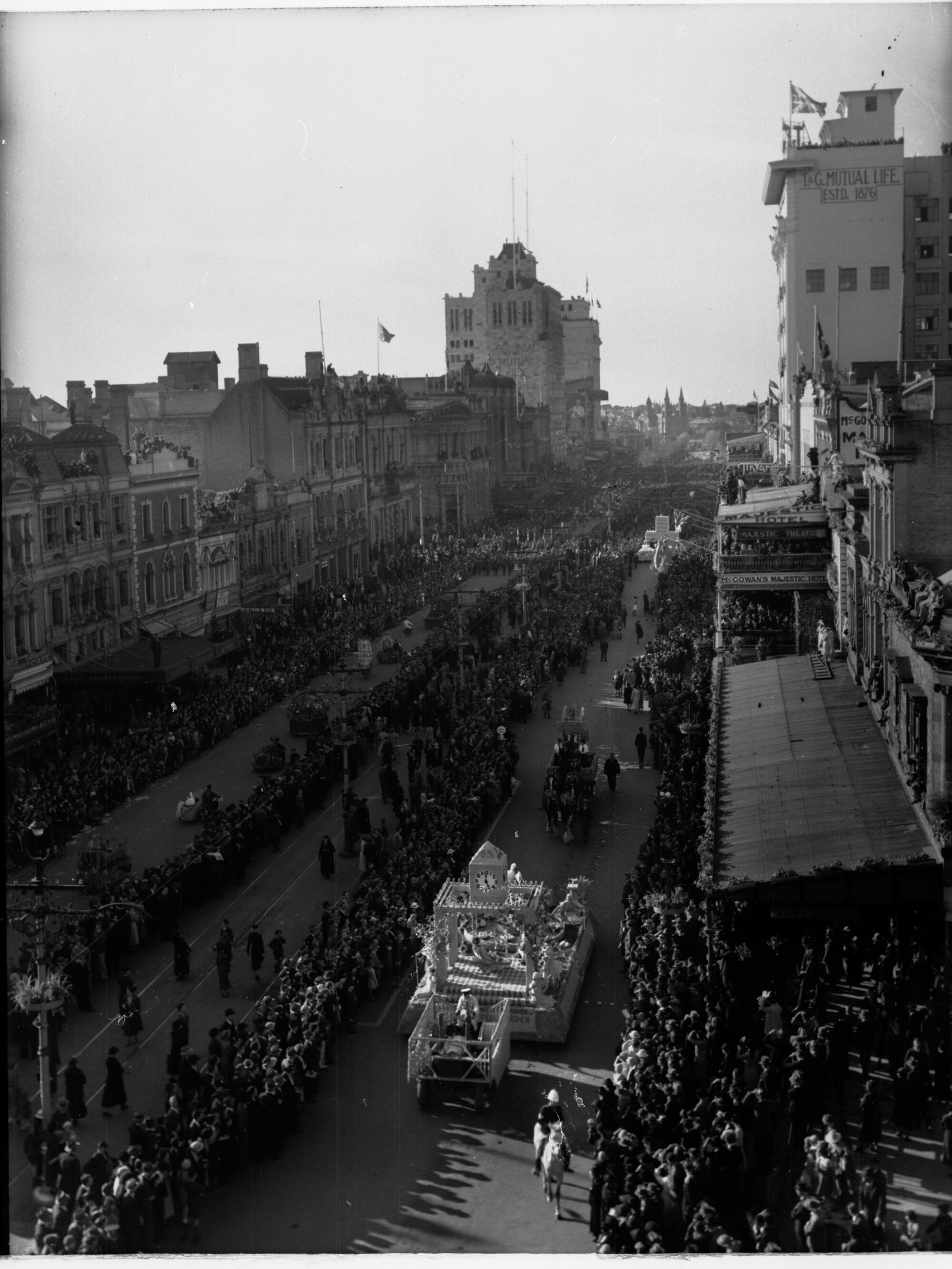 Floral pageant on King William Street for Adelaide centenary
