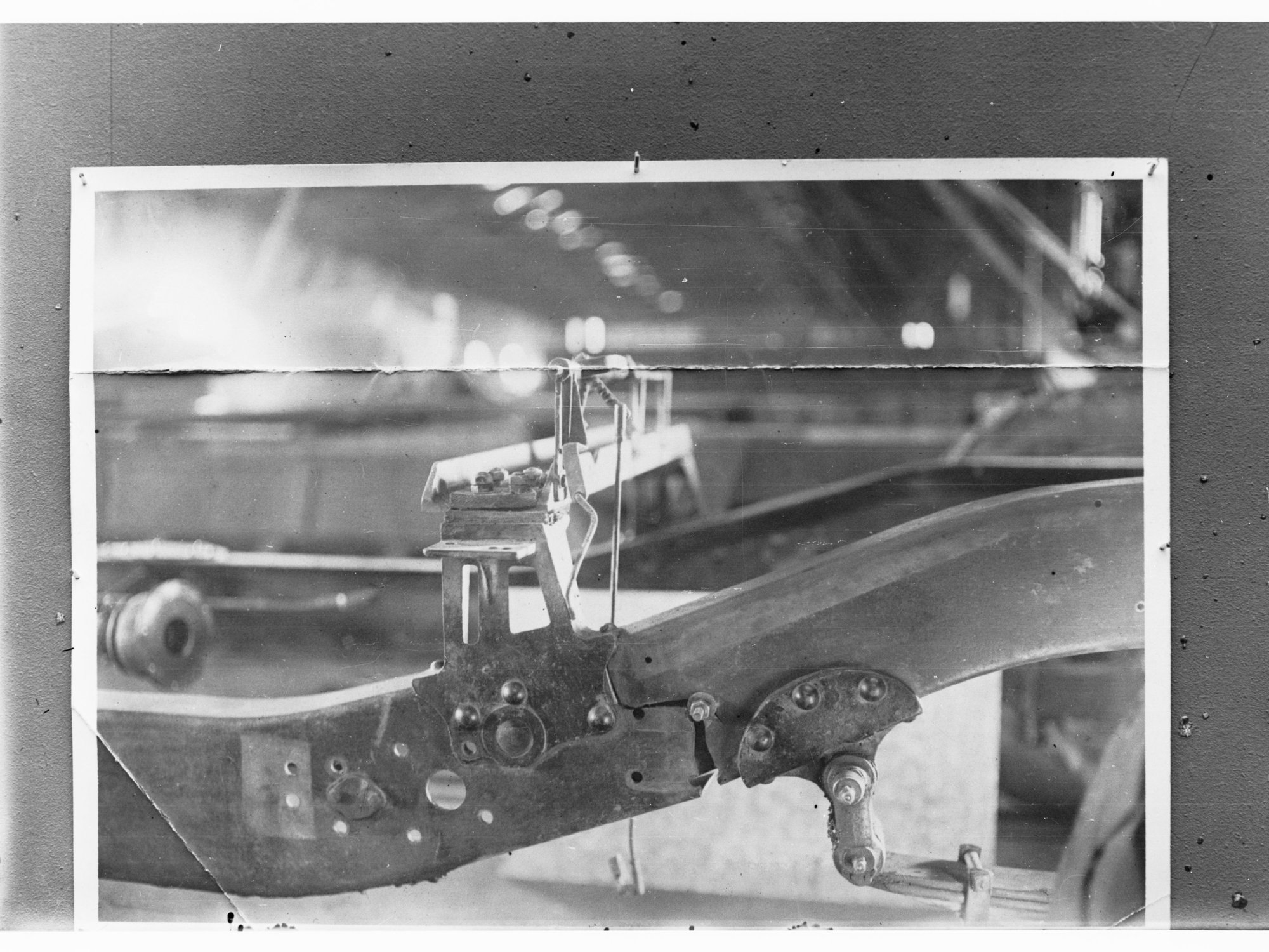 Broken Chassis of Motor Bus (rivetter broken)