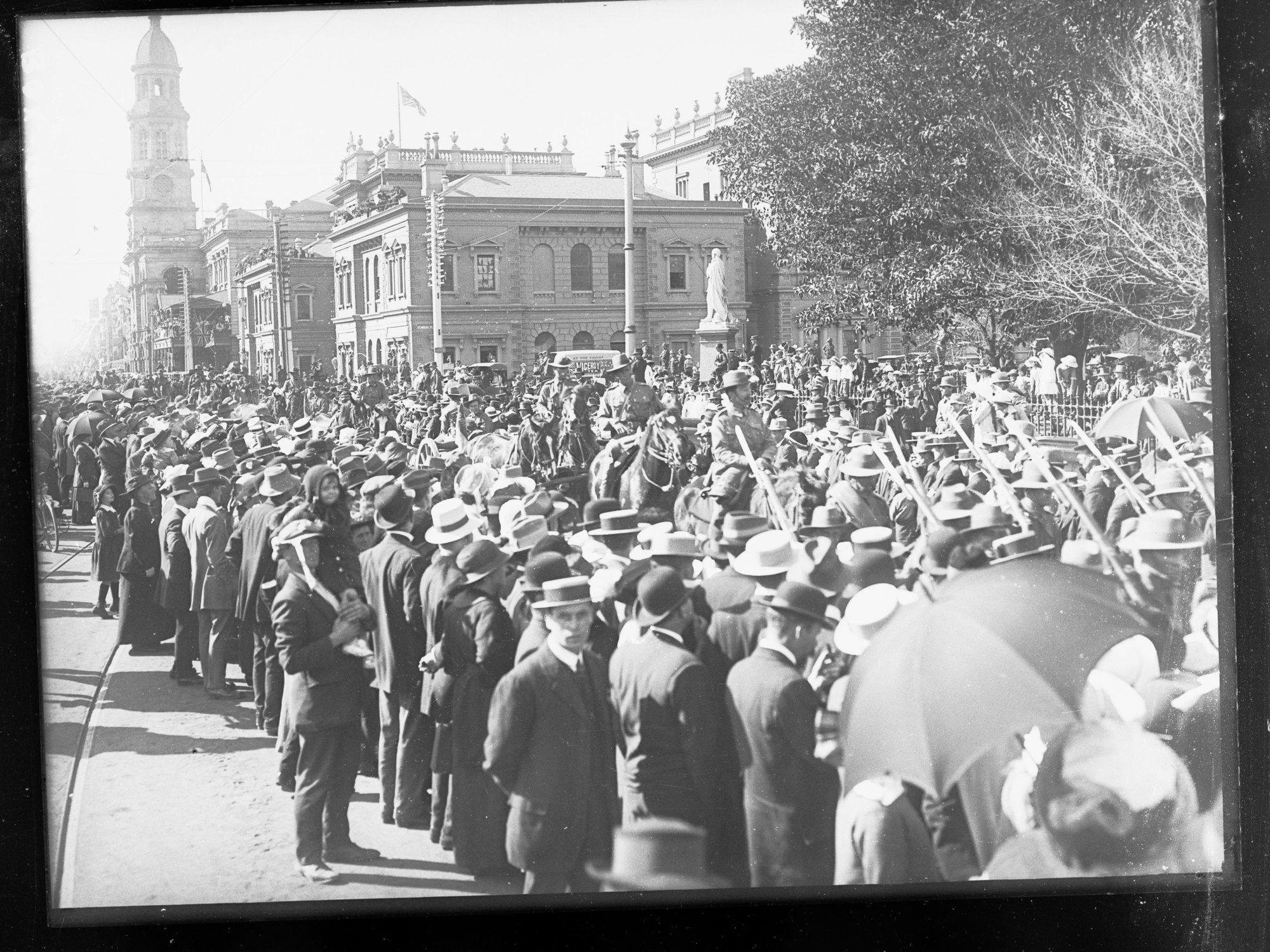 Soldiers parading past the Town Hall and Victoria Square in prepartion to leave for World War One.