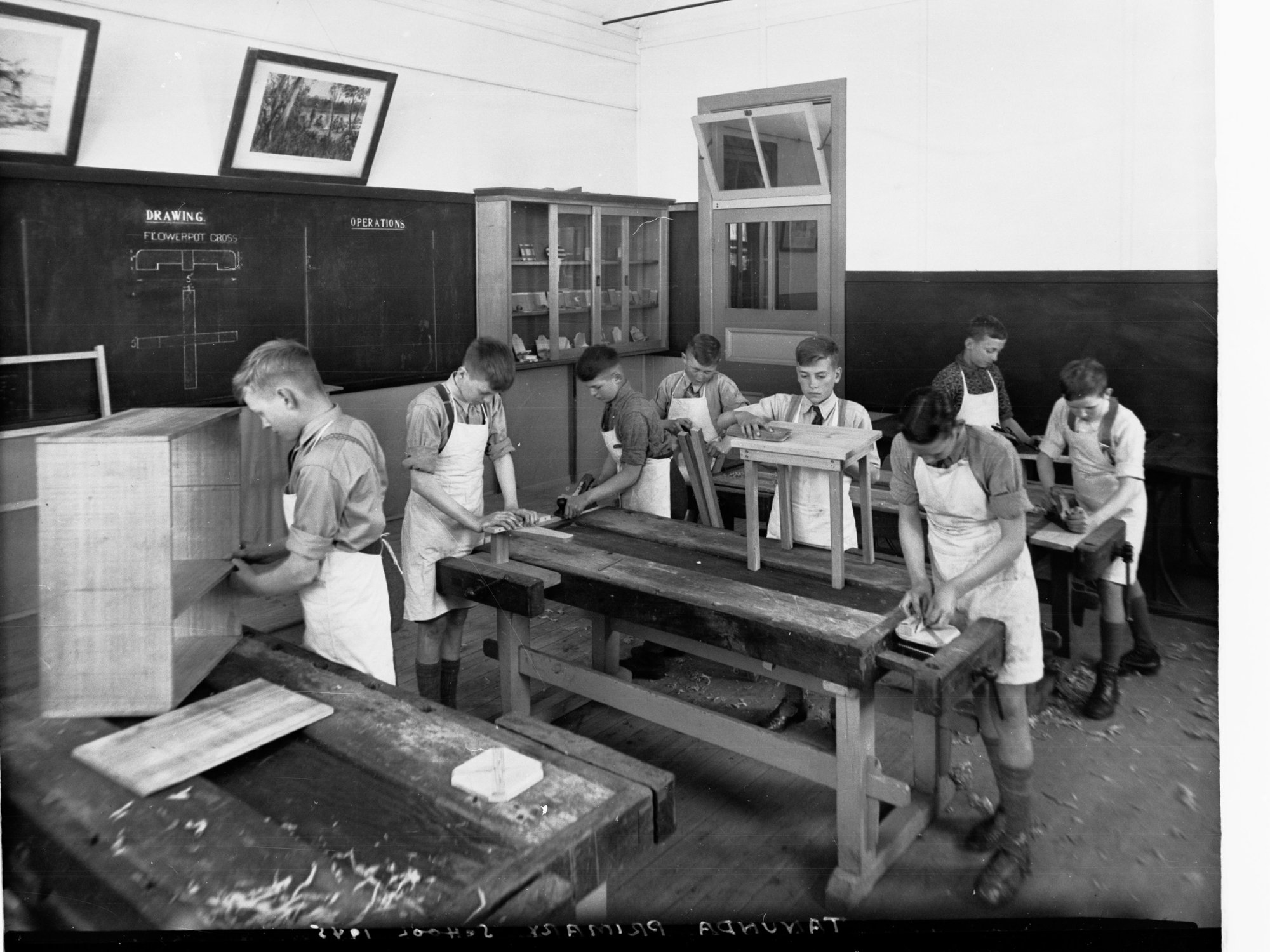 Tanunda Primary School Boys At Woodwork