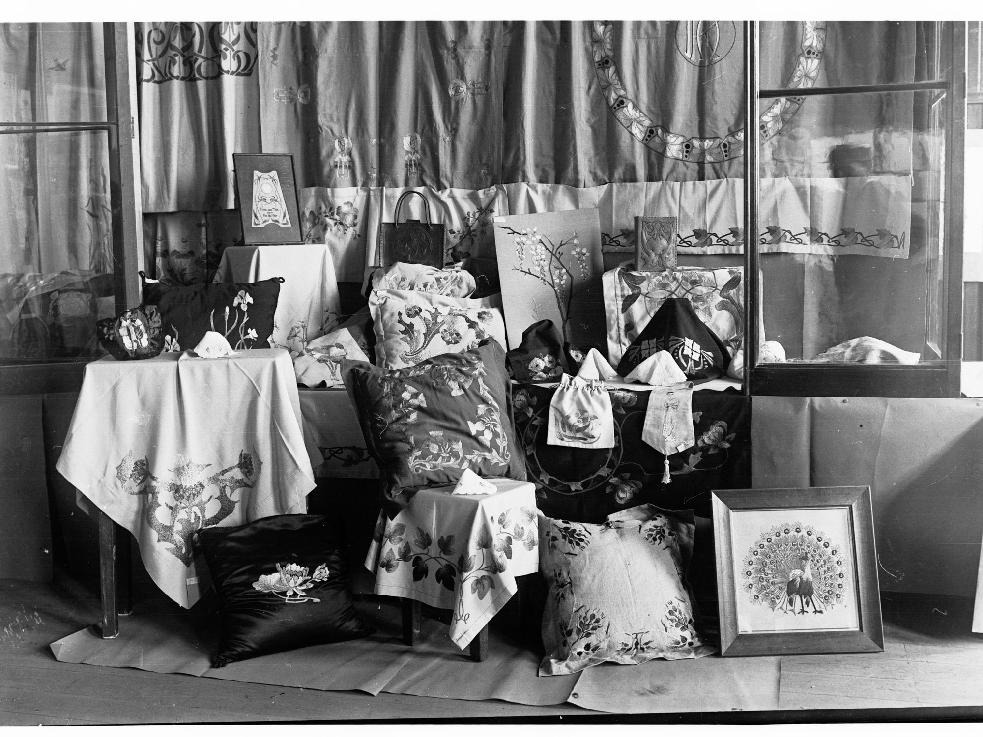 Embroidery of Pillow Cases and Table Cloths