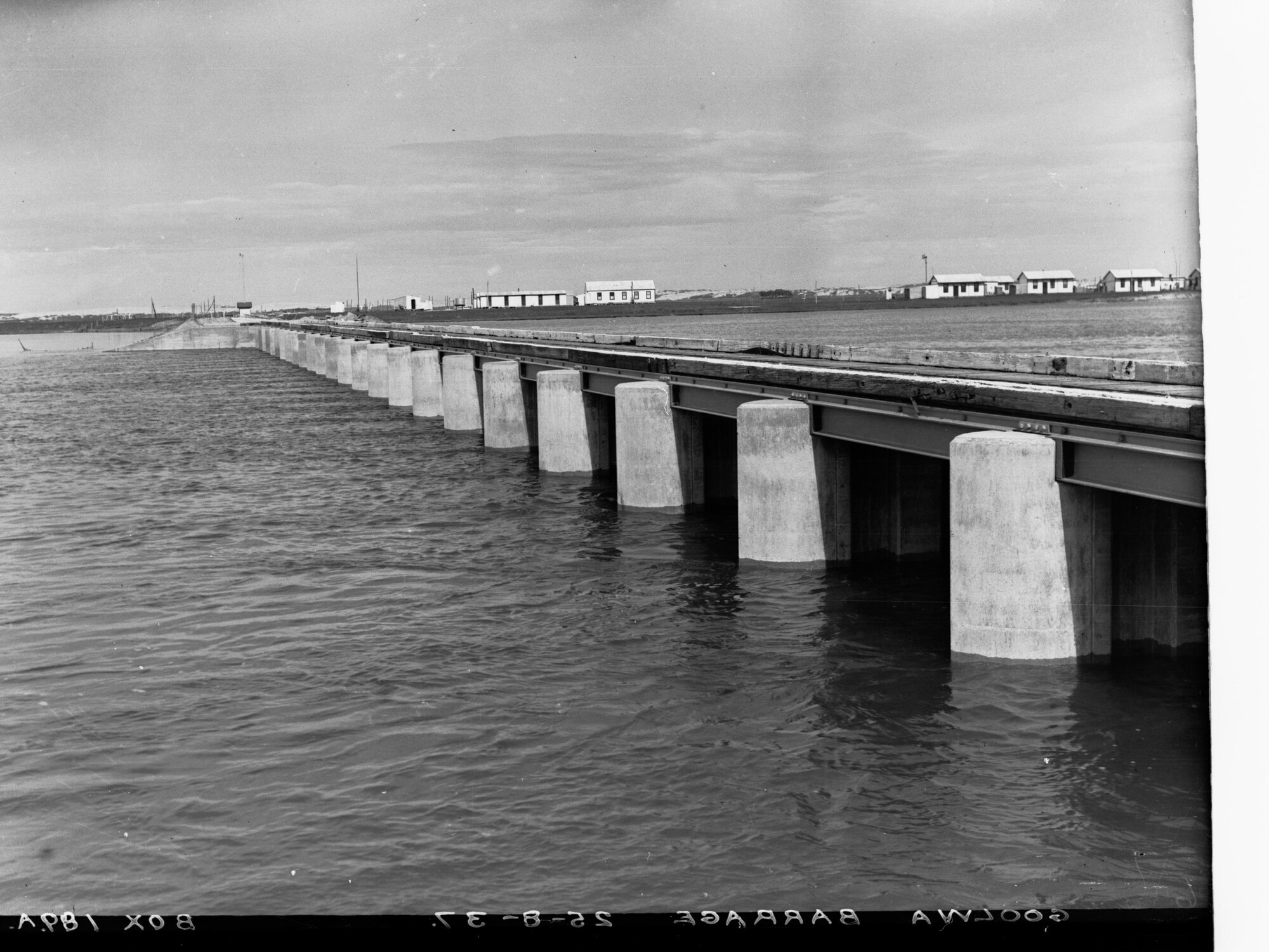 Construction of Goolwa Barrage