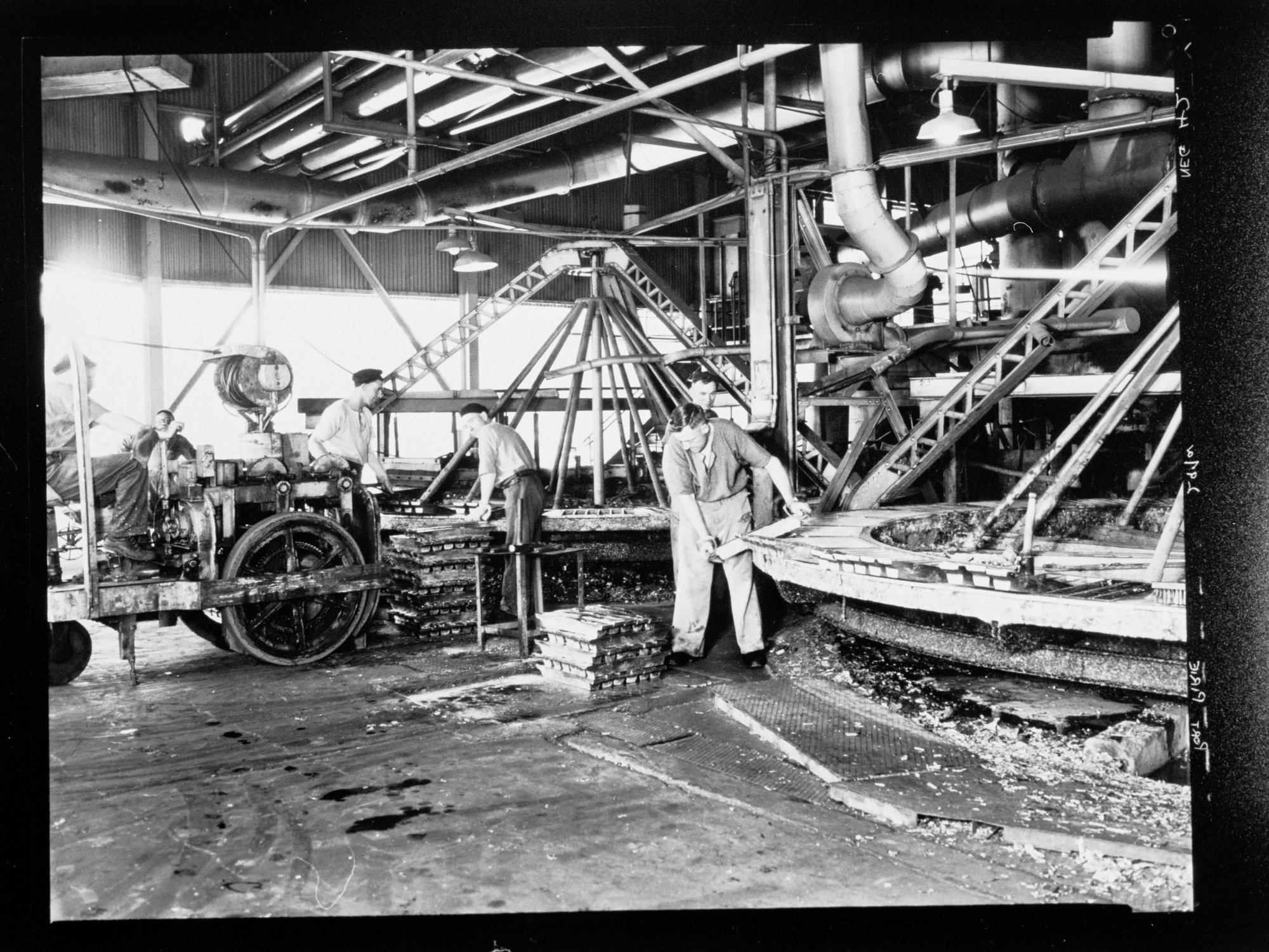 Port Pirie - men using industrial machinery