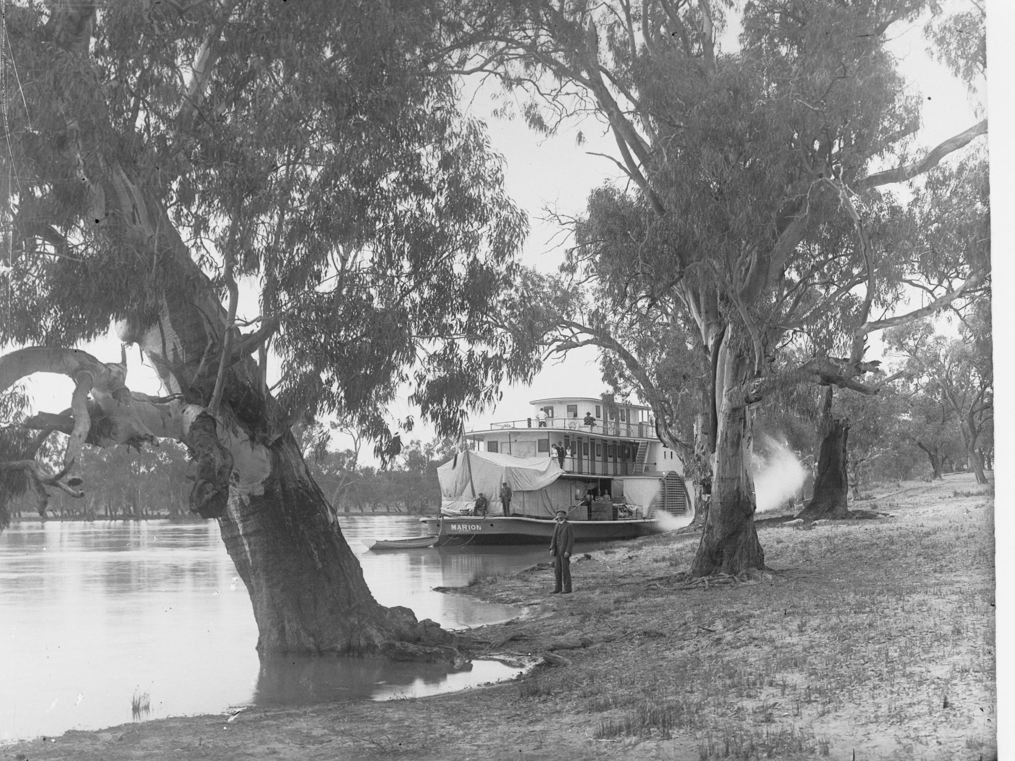 Paddlesteamer 'Marion' at Kingston-on-Murray