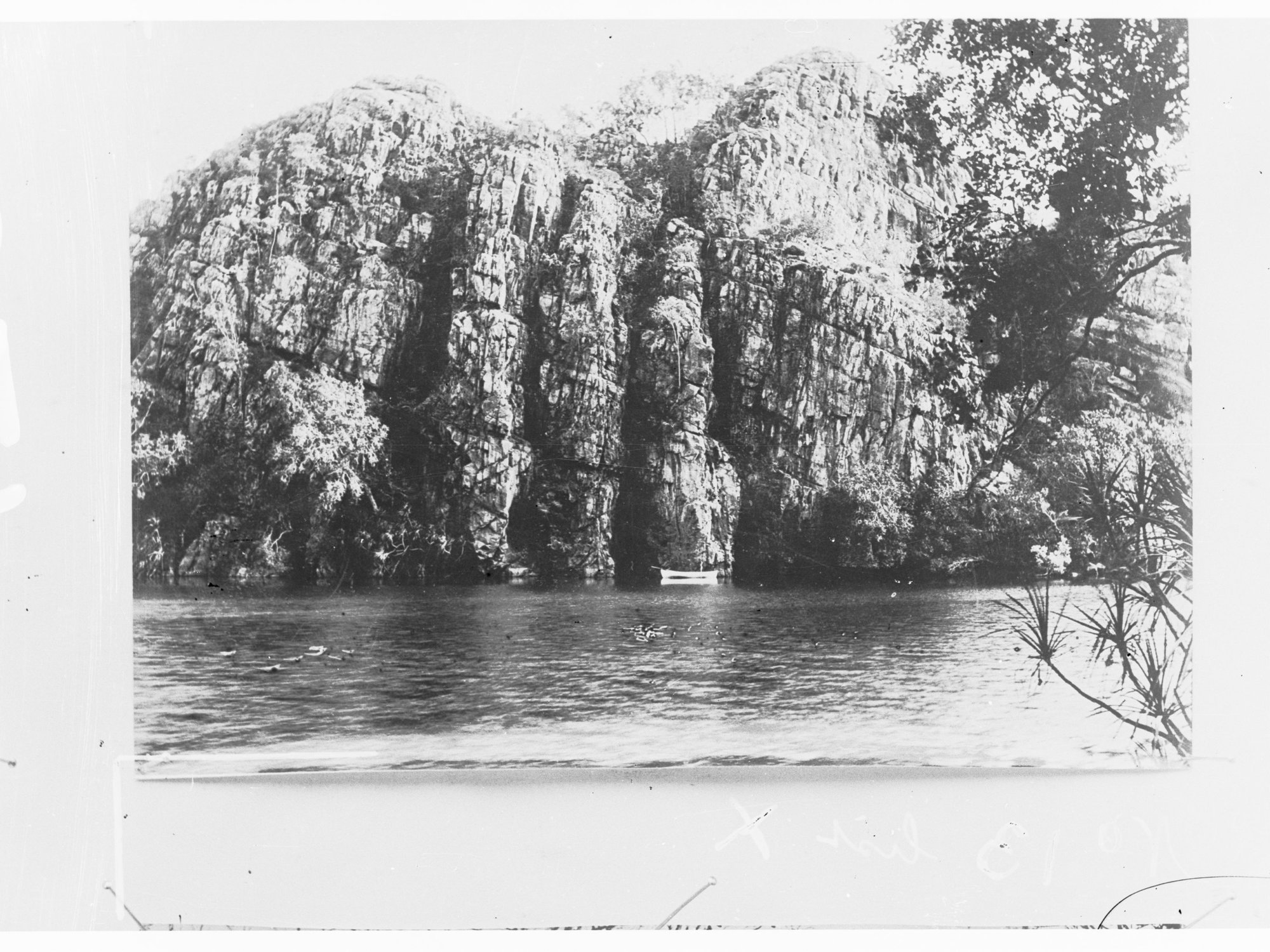 On the Katherine River, 16 miles above crossing