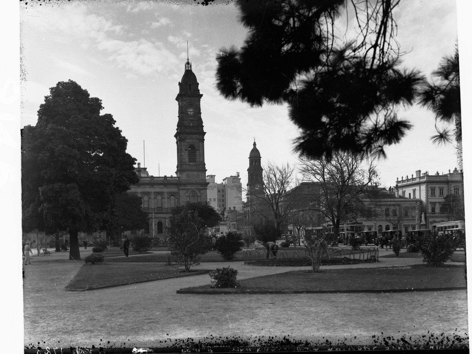 Victoria Square Showing Town Hall