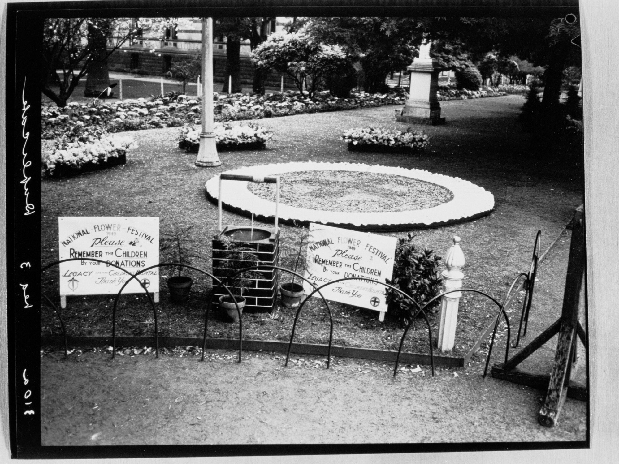 National Flower Day Festival held in Adelaide on the 21st September 1949