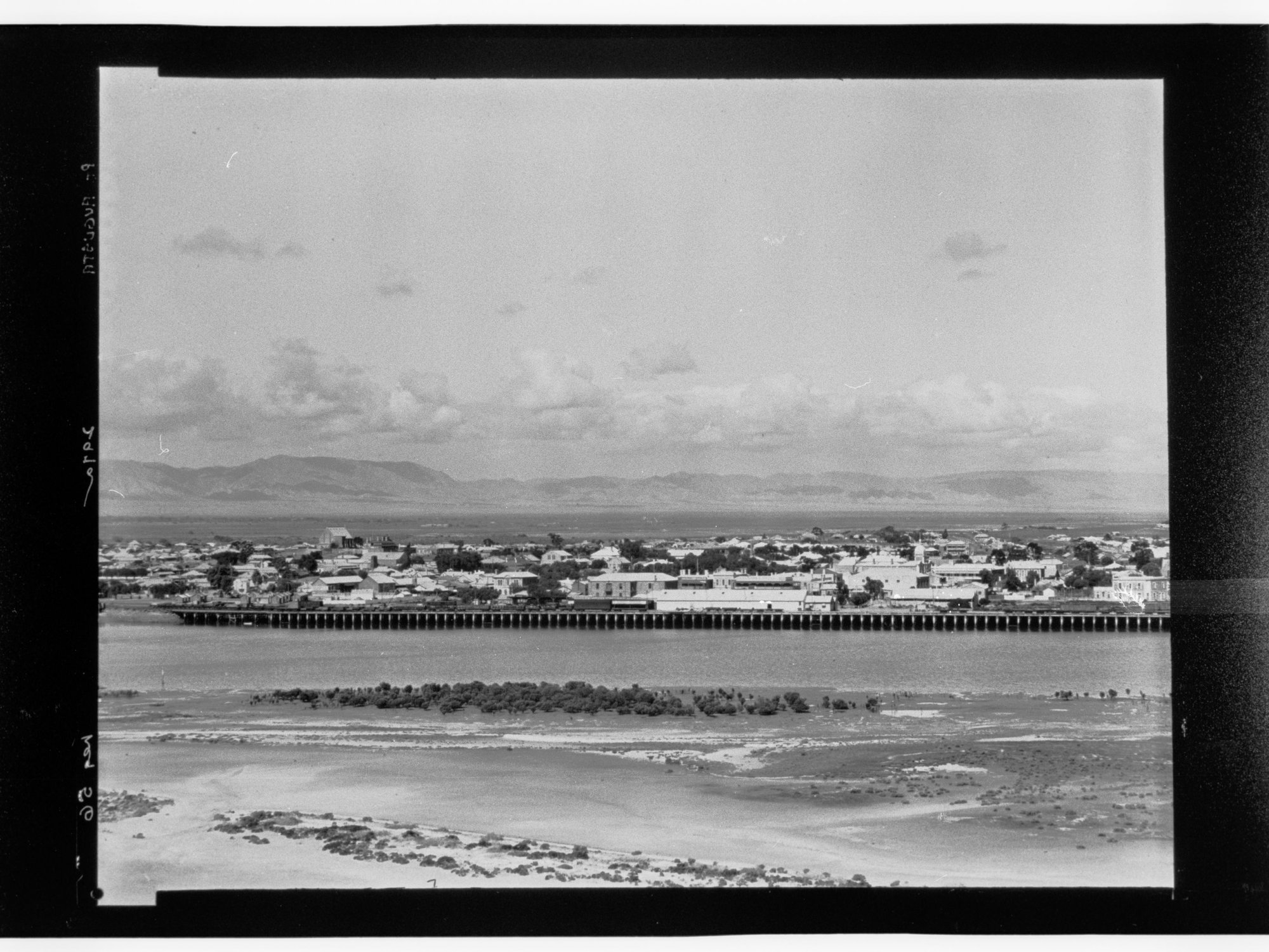 Port Augusta - aerial picture of the town and hills in background