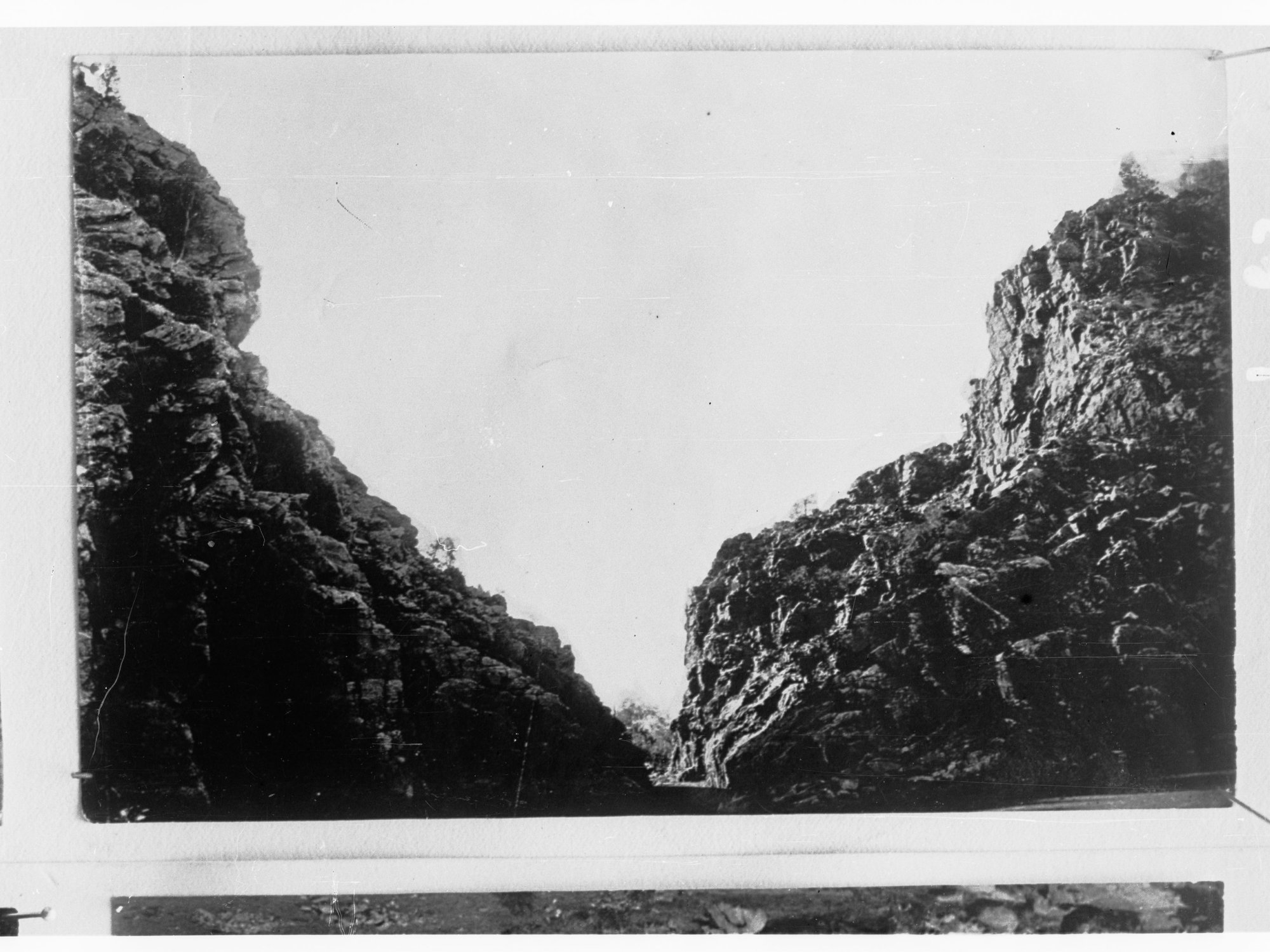 Northern Territory - scene showing rocky gorge