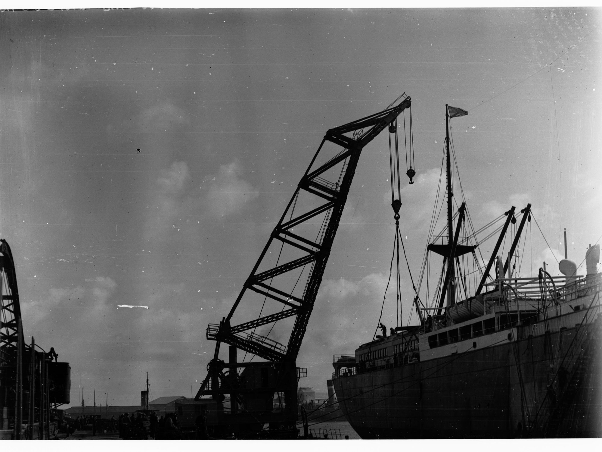Unloading Pullman Dining Car at Port Adelaide