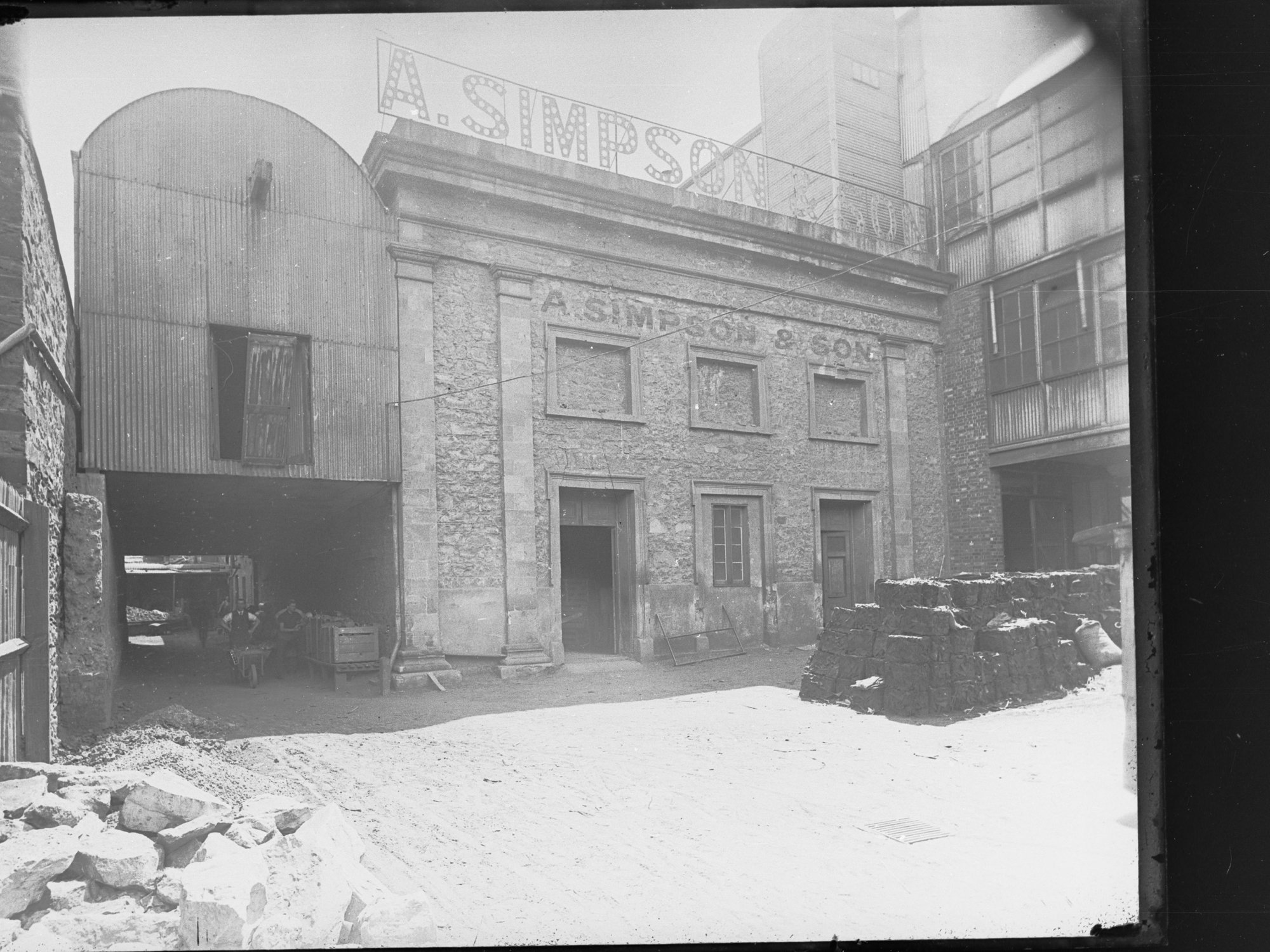 A Simpson &amp; Son Co premises 1916