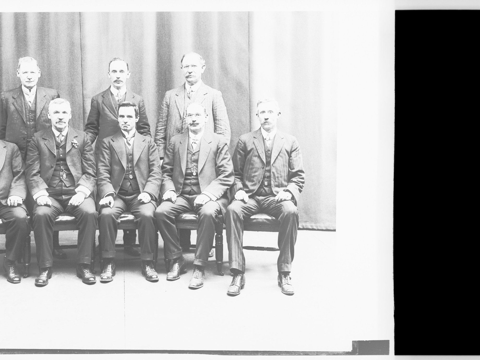 Group of South Australian Ministers (includes Mr Coneybeer, A Peake, and Mr Gunn)
