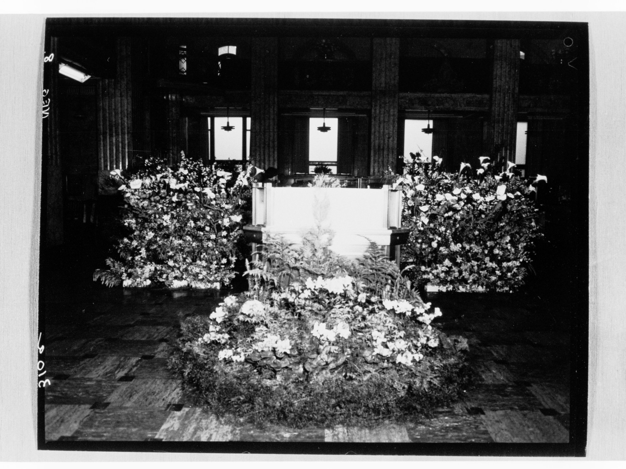 National Flower Day Festival held in Adelaide on the 21st September 1949
