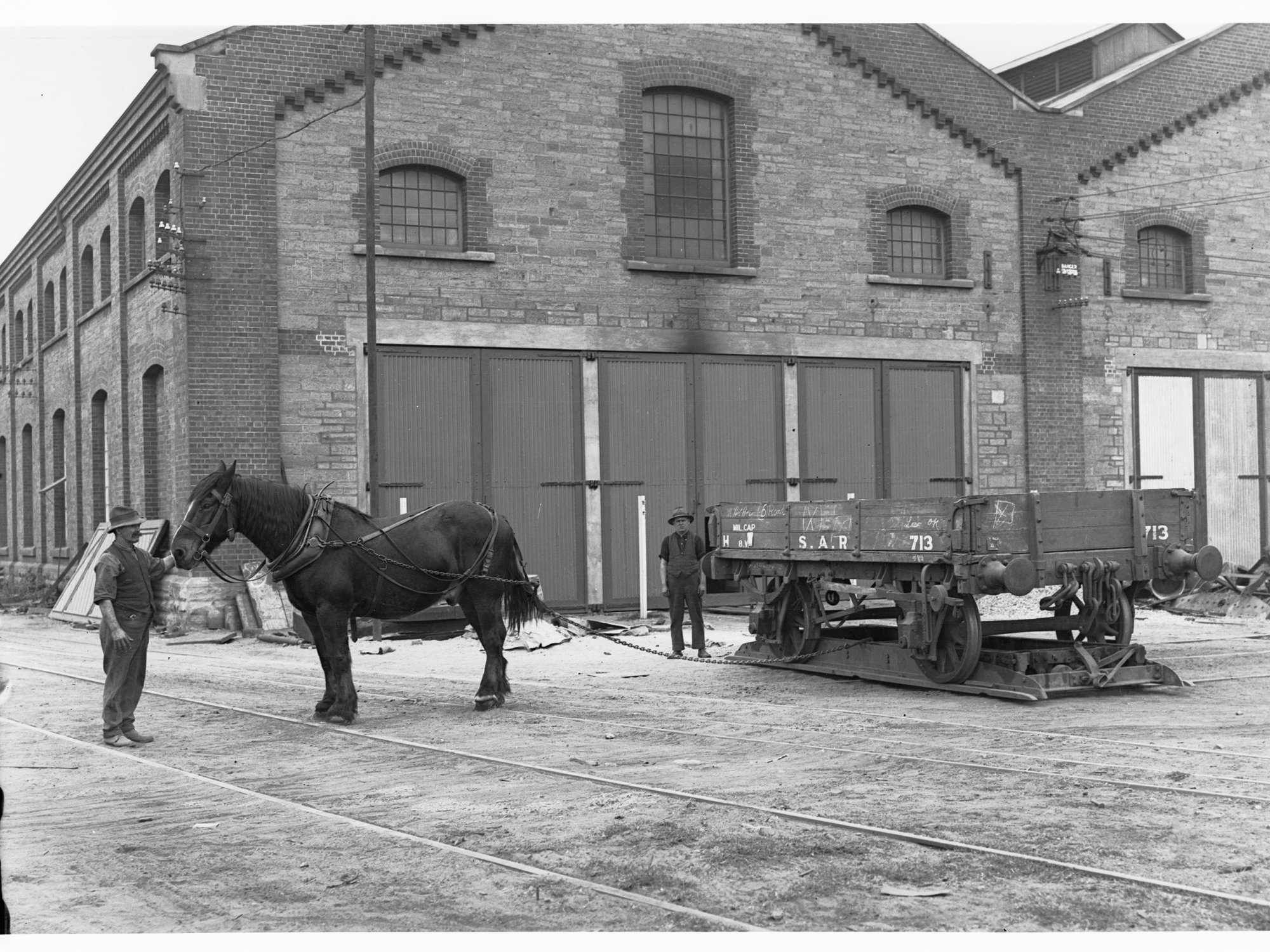 Islington horse traverser