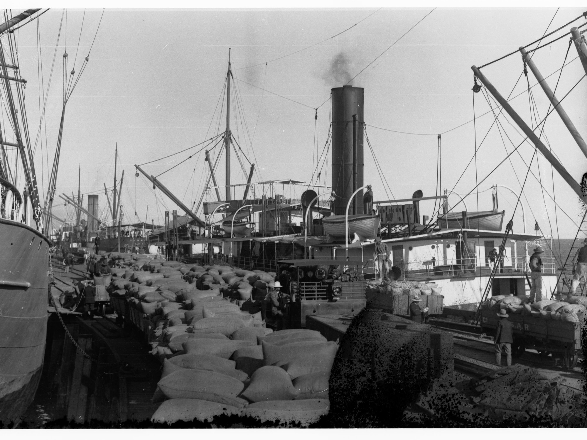 Shipping wheat at Wallaroo