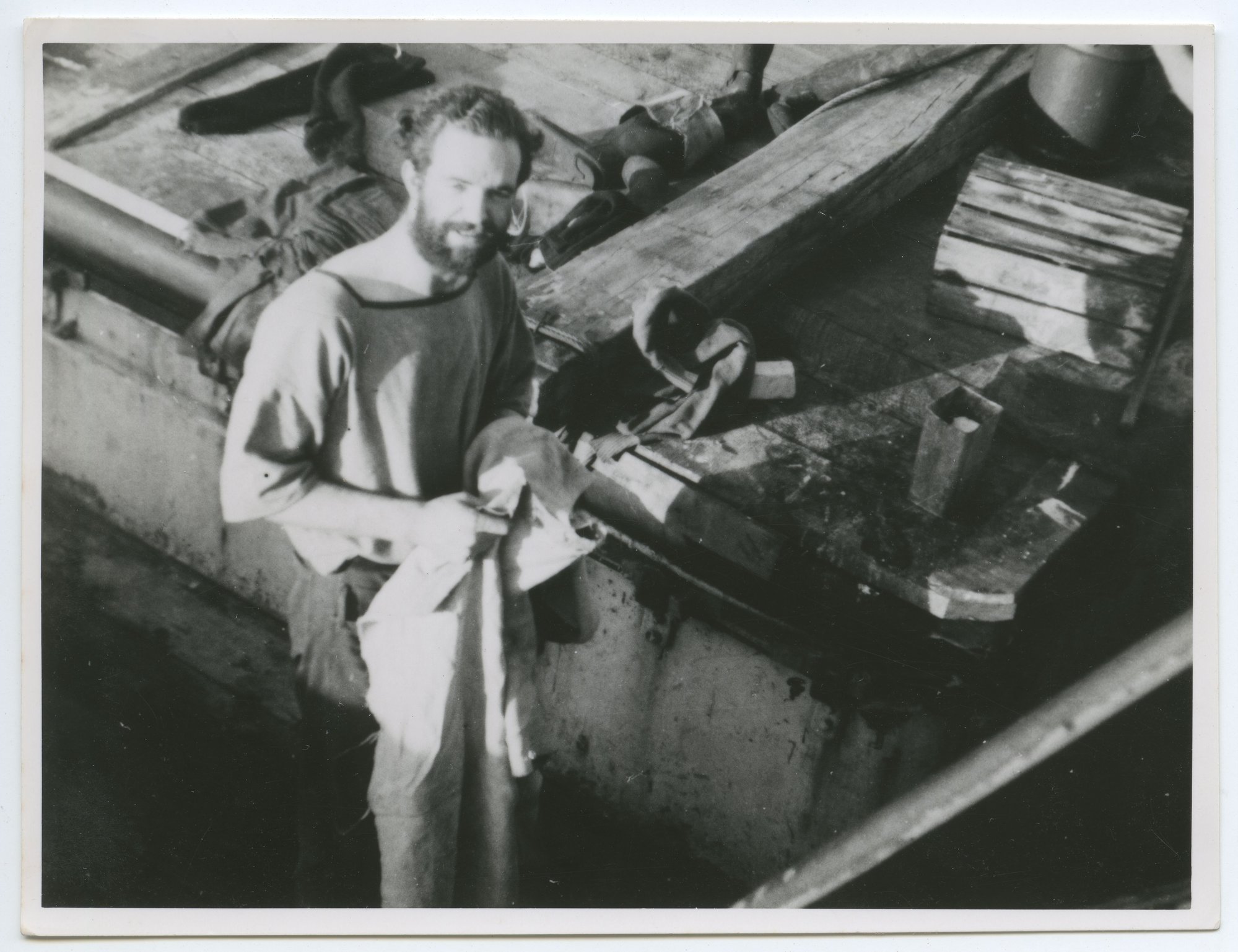 Passat crew, Tony Newton