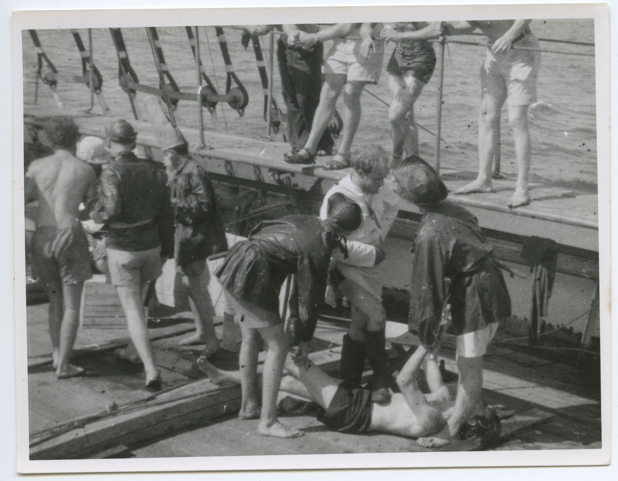 Passat crew, crossing the line