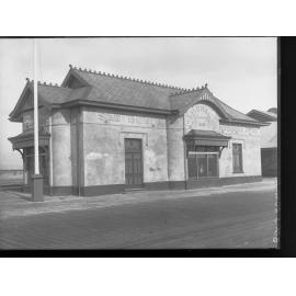 Intelligence and Tourist Bureau - Branch Office and Show Kiosk at Outer Harbour, c. 1914