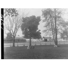 Hurtle Square - children sitting under tree
