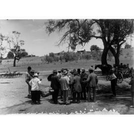 Men near horse and cart - Parliamentary Tour on River Murray