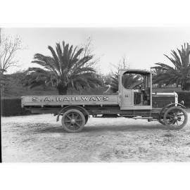 Thornycroft motor truck, no. 19