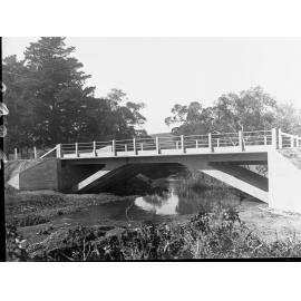 Bridge over unknown river - No information recorded