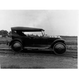 Automobile