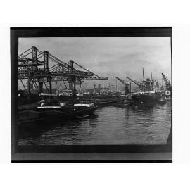 Ships in a port
