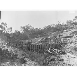 Construction of dam at Barossa Waterworks