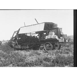 Excavator at Mypolonga, 1913