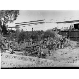 River Murray, shipping dried fruit at Renmark