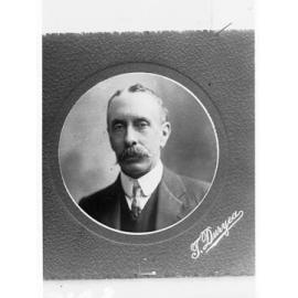Portrait of an unidentified man - no information recorded (T Duryea, Photographer)