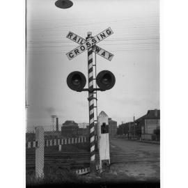 Railway crossing, Park Terrace, Bowden