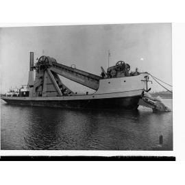 Dredge on Port Adelaide River