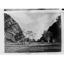 Northern Territory - scene showing rocky cliffs and bush