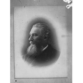 Mr Kent Hughes