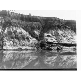 Cliffs, River Murray, near Morgan