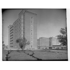 Queen Elizabeth Hospital During Construction