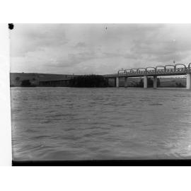 Murray Bridge from Bridgeport Hotel