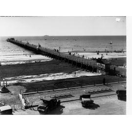 Largs Bay showing jetty and automobiles in carpark