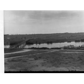 Murray Bridge from Bridgeport Hotel